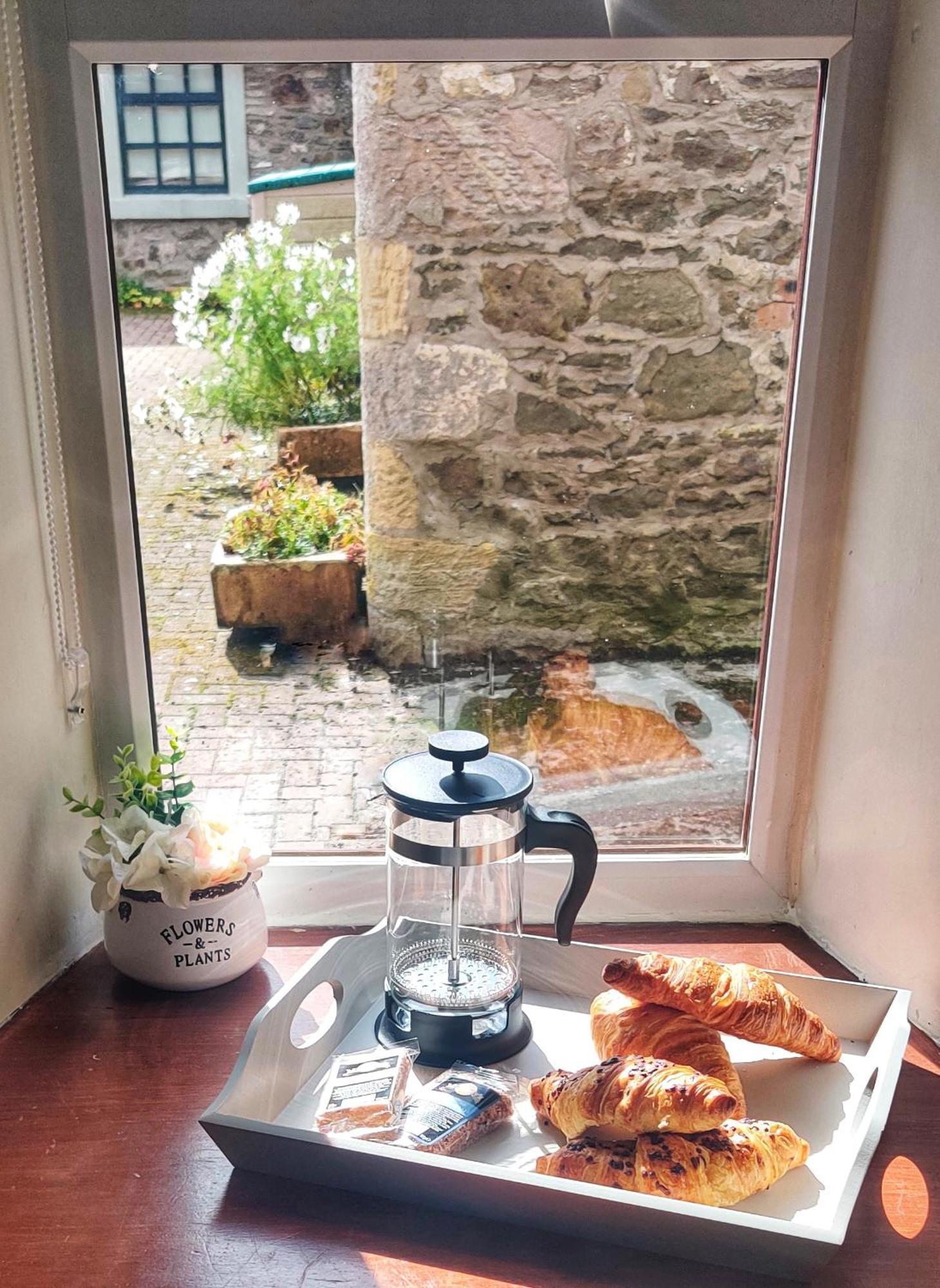 The Granary At Tinto Retreats, Biggar Is A Gorgeous 3 Bedroom Stone Cottage Wiston  Zewnętrze zdjęcie